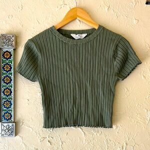 H&M Girls form fitting shirt size 12